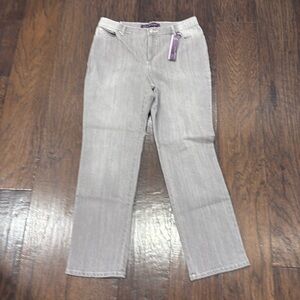 Gloria Vanderbilt Amanda Slimming Jean